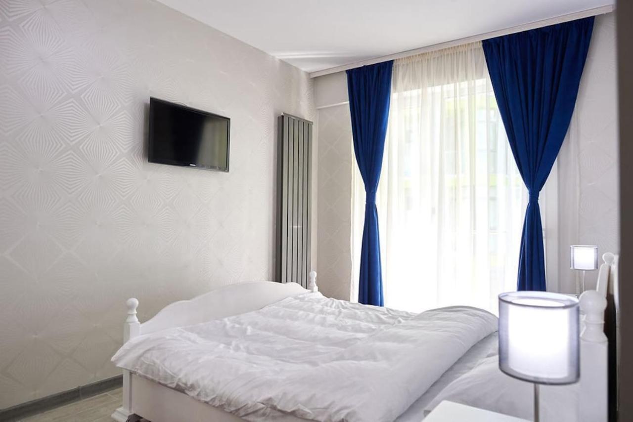 Blue Apartment In Spa N Pool Beach Resort Năvodari Extérieur photo