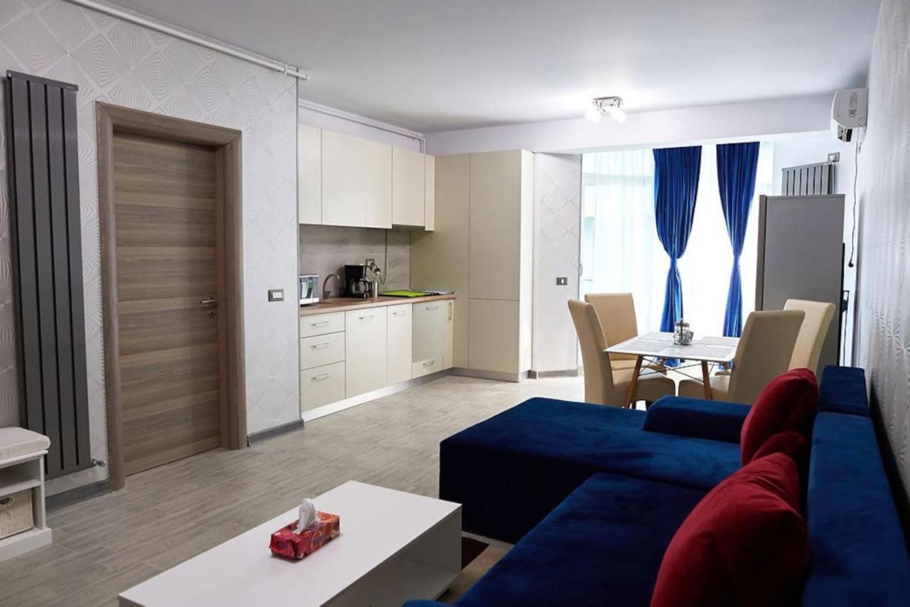 Blue Apartment In Spa N Pool Beach Resort Năvodari Extérieur photo